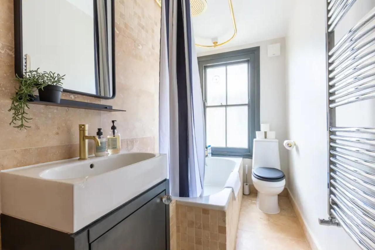 Luxuriously Designed 3 Bedroom Apartment In Clapham Londyn Zewnętrze zdjęcie